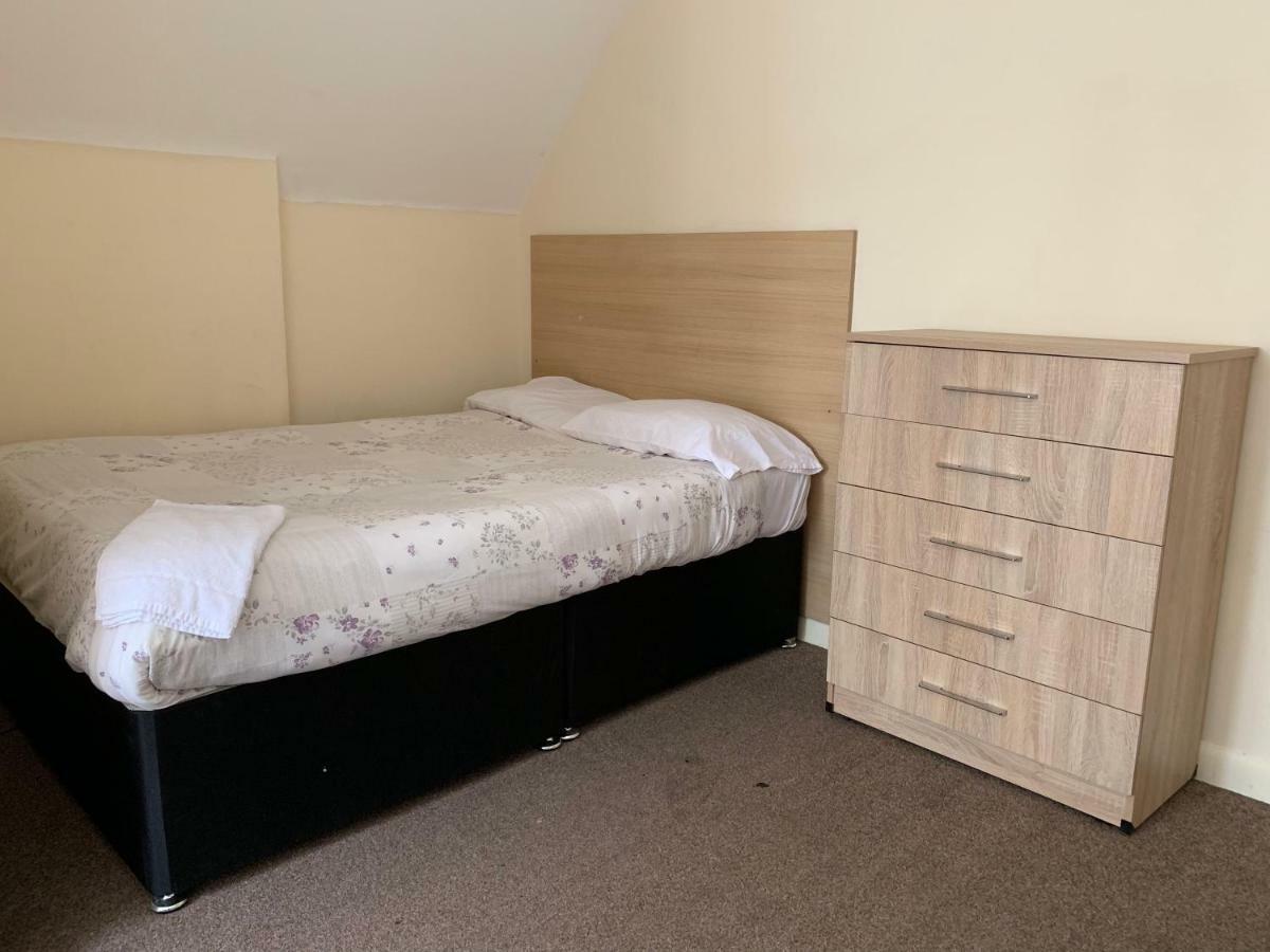 Hagley Hotel 3*